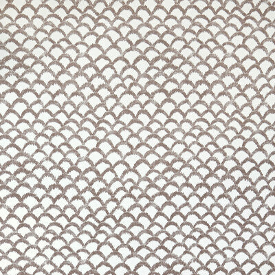 P2022109.616.0 by Lee Jofa Wallcovering Lee Jofa Wallcovering P2022109.616.0Wallcovering PAOLO MOSCHINO MARTINIQUE NON WOVEN - 100% United Kingdom </p><p>Repeat: H: 7.87, V: 5.9 26.75 - Fabric Carolina -