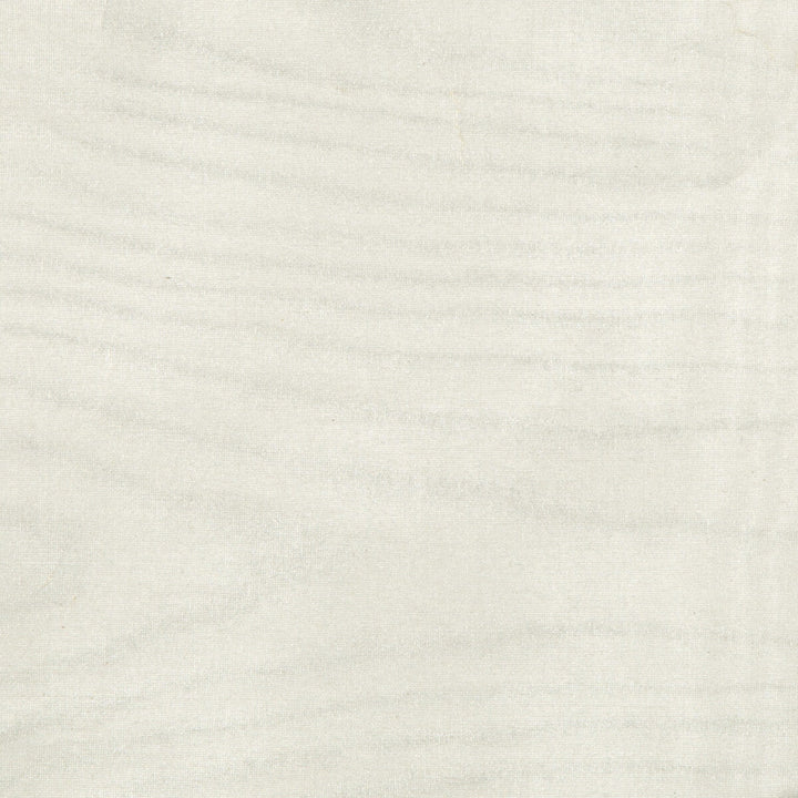 Yuko Silver by Brunschwig & Fils Wallcovering Brunschwig & Fils Wallcovering Yuko SilverWallcovering SILVER LEAF - 100% Japan </p><p>Repeat: H: 6, V: 6 36 - Fabric Carolina -