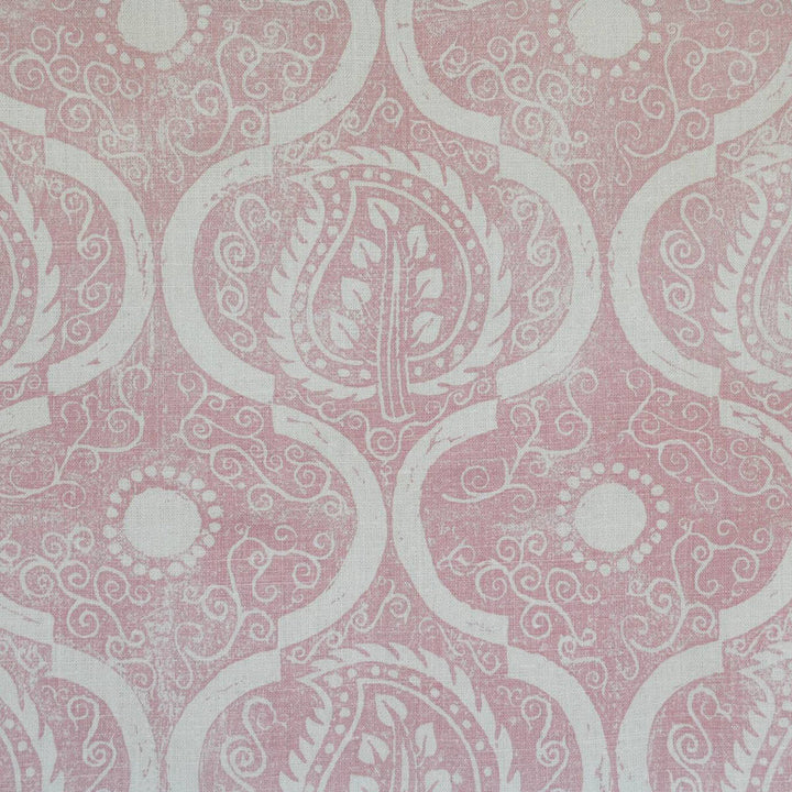Persian Leaf Pink by Lee Jofa Wallcovering Lee Jofa Wallcovering Persian Leaf PinkWallcovering BLITHFIELD PAPER - 100% United Kingdom </p><p>Repeat: H: 10.5, V: 12 52.75 - Fabric Carolina -