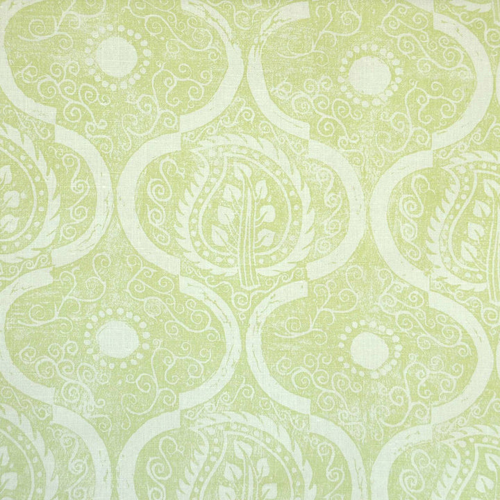 Persian Leaf Lime by Lee Jofa Wallcovering Lee Jofa Wallcovering Persian Leaf LimeWallcovering BLITHFIELD PAPER - 100% United Kingdom </p><p>Repeat: H: 10.5, V: 12 52.75 - Fabric Carolina -