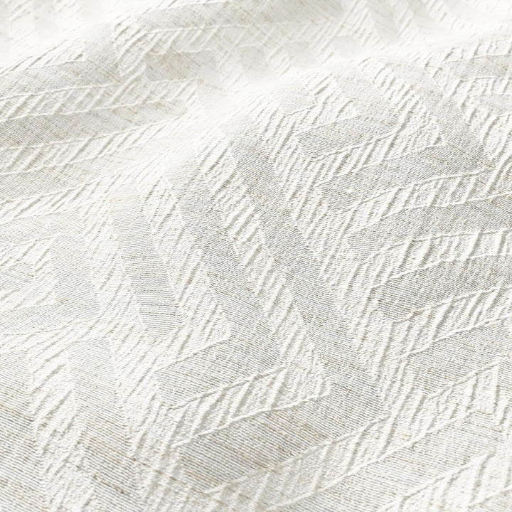 PORTRAIT 31J9001 by JF Fabric CLOUD NINE 41% Acrylic, 38% Polyester, 11% Linen, 10% Viscose Turkey Horizontal: 7.5 and Vertical: 14.25 119 - Fabric Carolina -