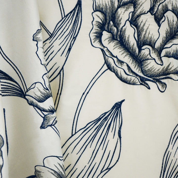Primrose 67Sj101 by JF Fabric JF Studio 55% Silk, 23% Viscose, 11% Metallic, 11% Polyester India Horizontal: 25.6 and Vertical: 15.7 54 - Fabric Carolina -