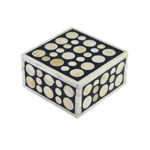 Winslow Box QR-18267.NTRLBLK.0 by CuratedKravet