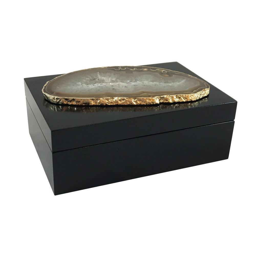 Guilherme Large Agate Box, Black/Natural QR-18412.NATBLKGLD.0 by CuratedKravet CuratedKravet A large decorative black wooden box featuring a gold plated, natural agate slice. Due to the natural material of the agate slice, size, shape and color will vary. Brazil DUST LIGHTLY. </p><p>Dimensions: Length 8, Height 2.75, Width 5.25 Mdf - 85%, Stone - 10%, Gold - 5% - Fabric Carolina -