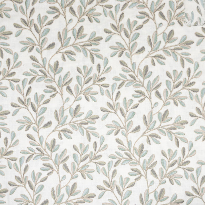 Quincy 3 Seaspray by Stout Fabric Stout Fabric Quincy 3 SeasprayFabric RAINBOW LIBRARY GLACIER/LAGOON INDIA </p><p>Repeat: H: 10.375, V: 9.375 52 in - Fabric Carolina -