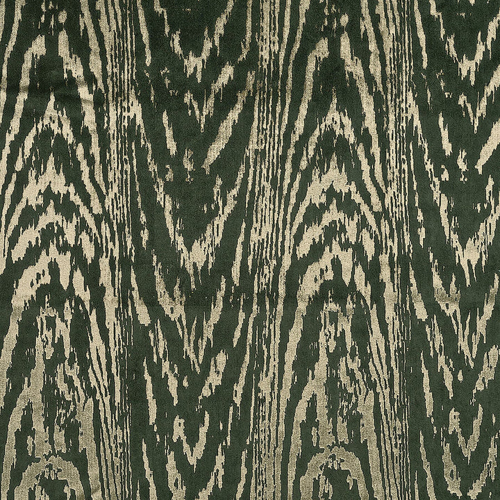 Recline 8 Shadow by Marcus William Fabric Marcus William Fabric Recline 8 ShadowFabric MARCUS WILLIAM MICA SHOWROOM TURKEY </p><p>Repeat: H: 13.625, V: 24.625 55 in - Fabric Carolina -