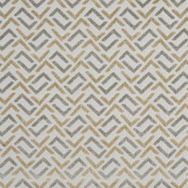 Rendezvous # 108 Silver/Gold by Maxwell Fabric STUDIO-PARIS 51% ACRYLIC/41% POLYESTER
8% VISCOSE TURKEY See sample </p><p>Repeat: Horizontal: 2.25" and Vertical: 2.75" 55" - Fabric Carolina -