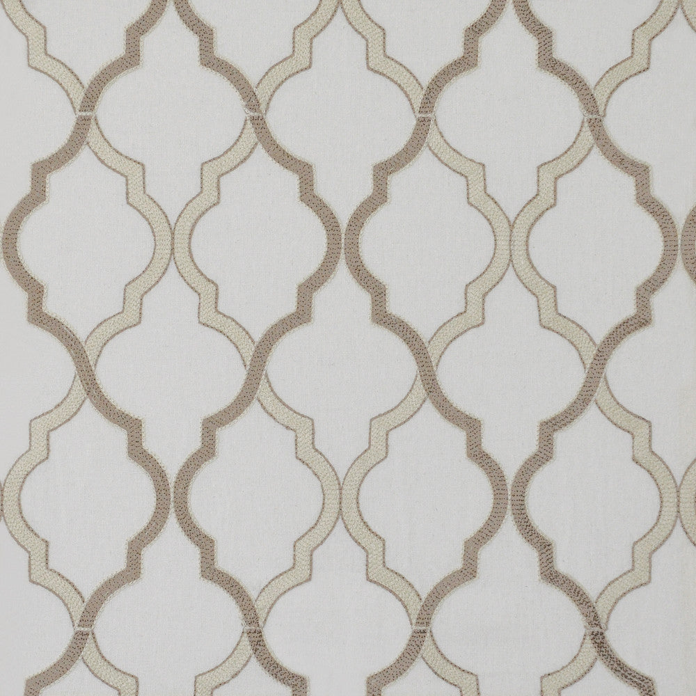 Ruskin # 545 Earl Grey by Maxwell Fabric COLOR THEORY-VOL.III CHAI 100% POLYESTER
None CHINA See sample </p><p>Repeat: Horizontal: 7.75" and Vertical: 11.5" 59"EMB51.5 - Fabric Carolina -