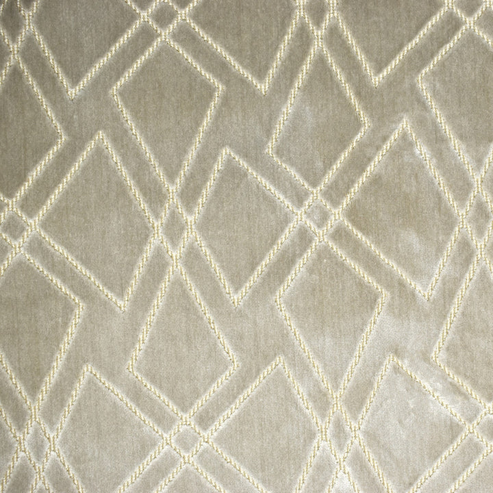 S1532 Oyster by Greenhouse Fabric 52% Viscose, 48% Polyester India 50,000 double rubs </p><p>Repeat: 13.78" H, 17.72" V 58" - Fabric Carolina -