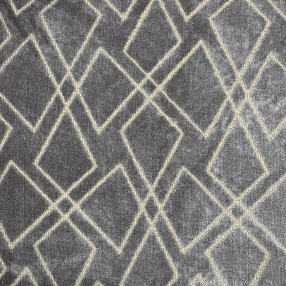 S1632 Silver by Greenhouse Fabric 52% Viscose, 48% Polyester India 50,000 double rubs </p><p>Repeat: 13.78" H, 17.72" V 58" - Fabric Carolina -