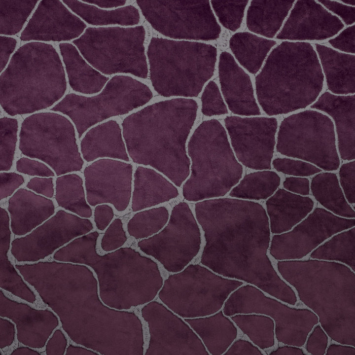 S1678 Heather Moon by Greenhouse Fabric 100% Polyester China 92,000 double rubs </p><p>Repeat: 26.75" H, 15.25" V 54" - Fabric Carolina -