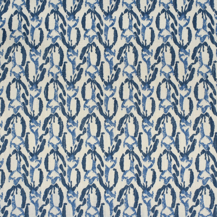 S1773 Cornflower by Greenhouse Fabric 85% Cotton, 15% Linen USA 24,000 double rubs </p><p>Repeat: 2.16" H, 4.21" V 54" - Fabric Carolina -