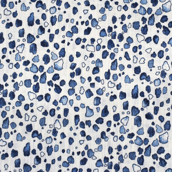 S1774 Wedgewood by Greenhouse Fabric S15: Bordeaux Blue 100% Cotton USA 20,000 double rubs </p><p>Repeat: 6.75" H, 8.416" V 54" - Fabric Carolina -