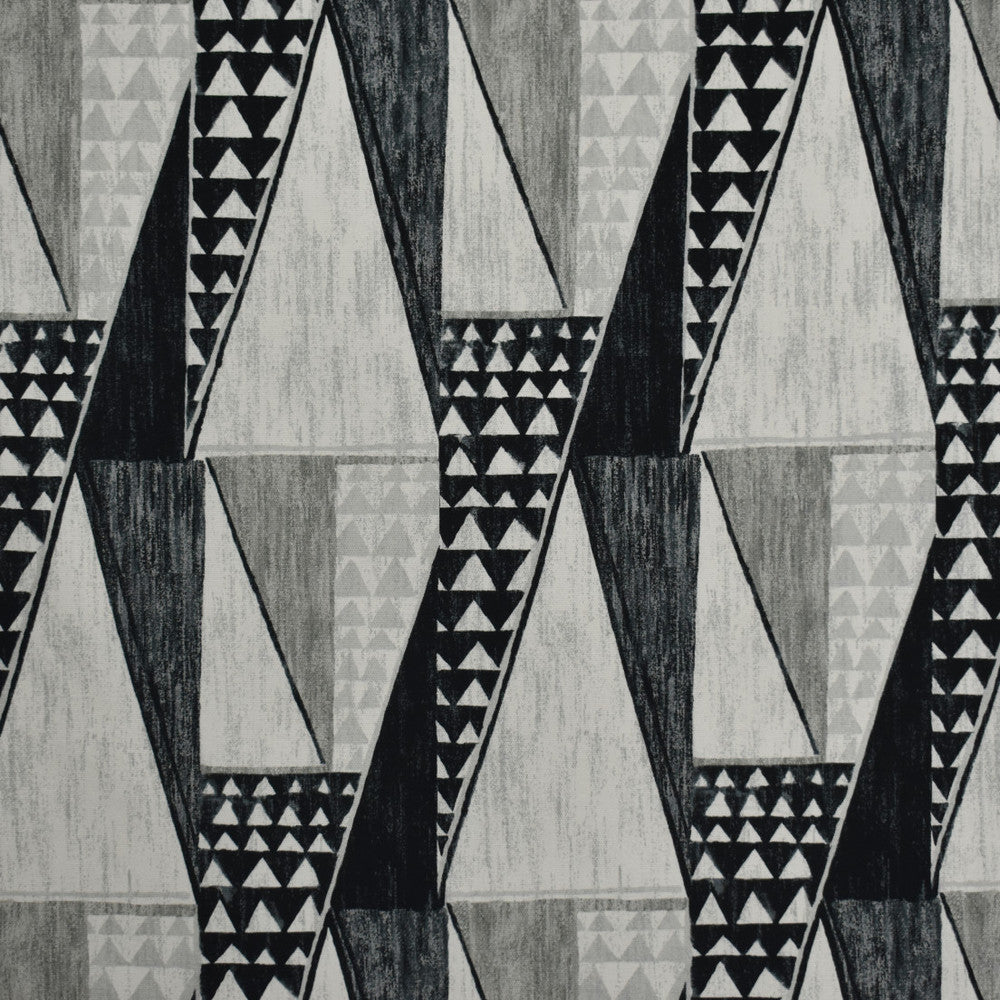 S1844 Ebony by Greenhouse Fabric 100% Cotton SPAIN 51,000 </p><p>Repeat: 13.5" H, 25.25" V 54" - Fabric Carolina -
