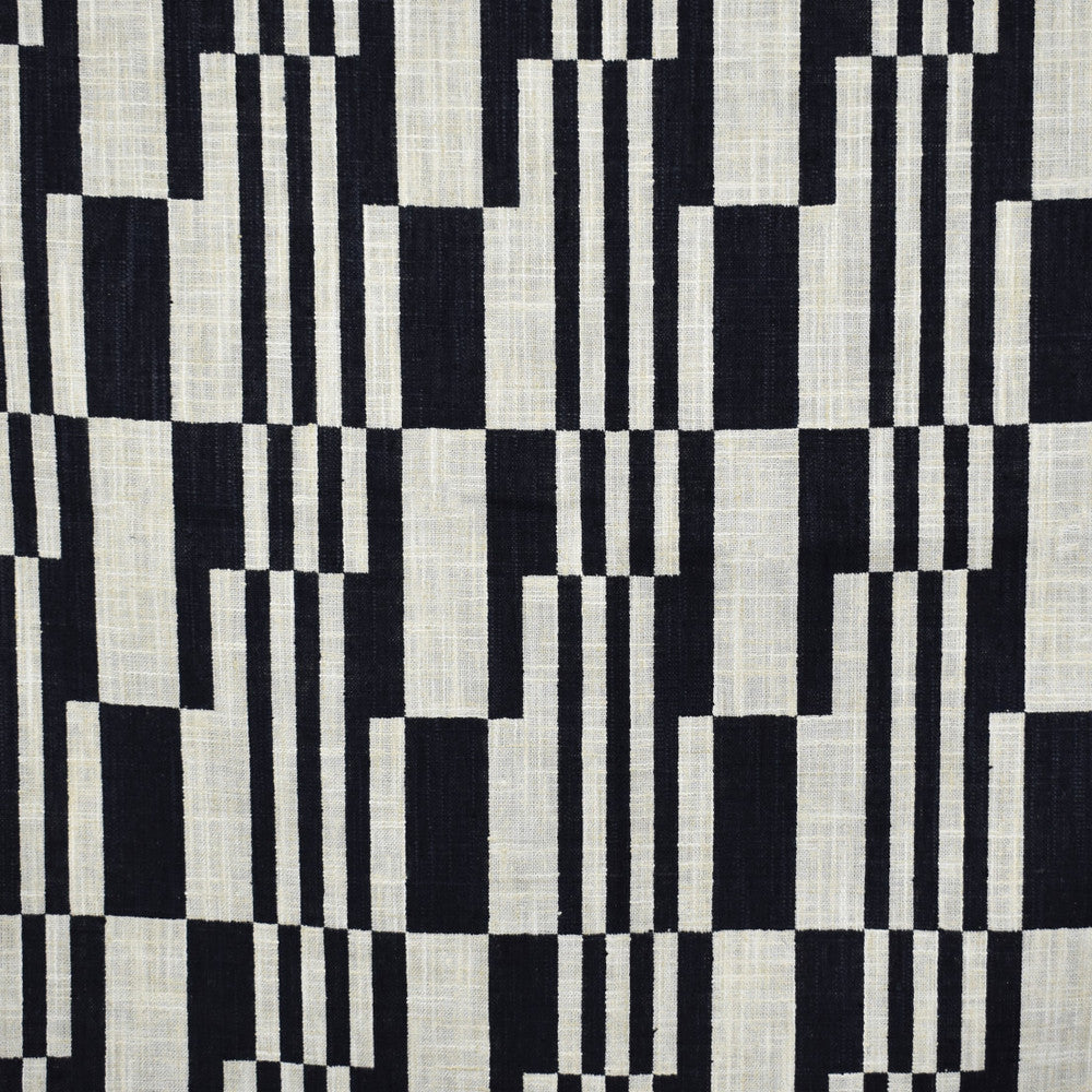 S1860 Domino by Greenhouse Fabric 100% Polyester INDIA 51,000 </p><p>Repeat: 6.75" H, 10" V 54" - Fabric Carolina -