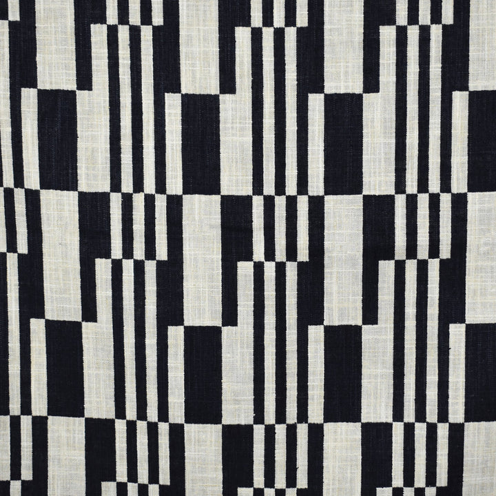 S1860 Domino by Greenhouse Fabric 100% Polyester INDIA 51,000 </p><p>Repeat: 6.75" H, 10" V 54" - Fabric Carolina -