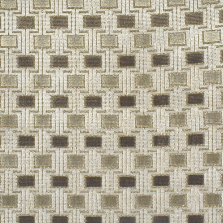 S1870 Truffle by Greenhouse Fabric 55% Polyester, 45% Viscose India 100,000 </p><p>Repeat: 1.69" H, 1.96" V 55" - Fabric Carolina -