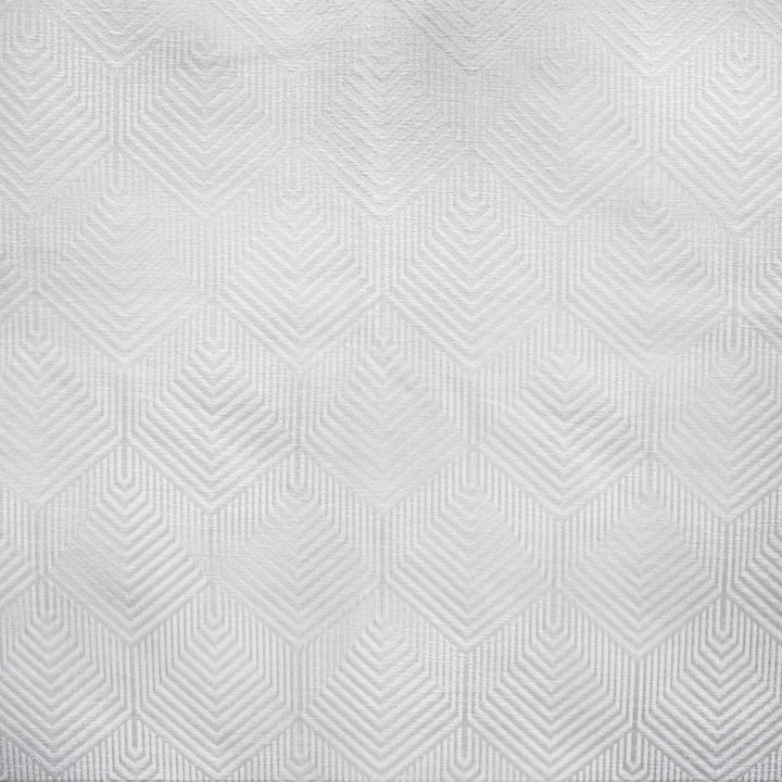 S1877 Pearl by Greenhouse Fabric S28: Venice Luxe 100% Polyester India 45,000 double rubs </p><p>Repeat: 4.5" H, 7.67" V 55" - Fabric Carolina -