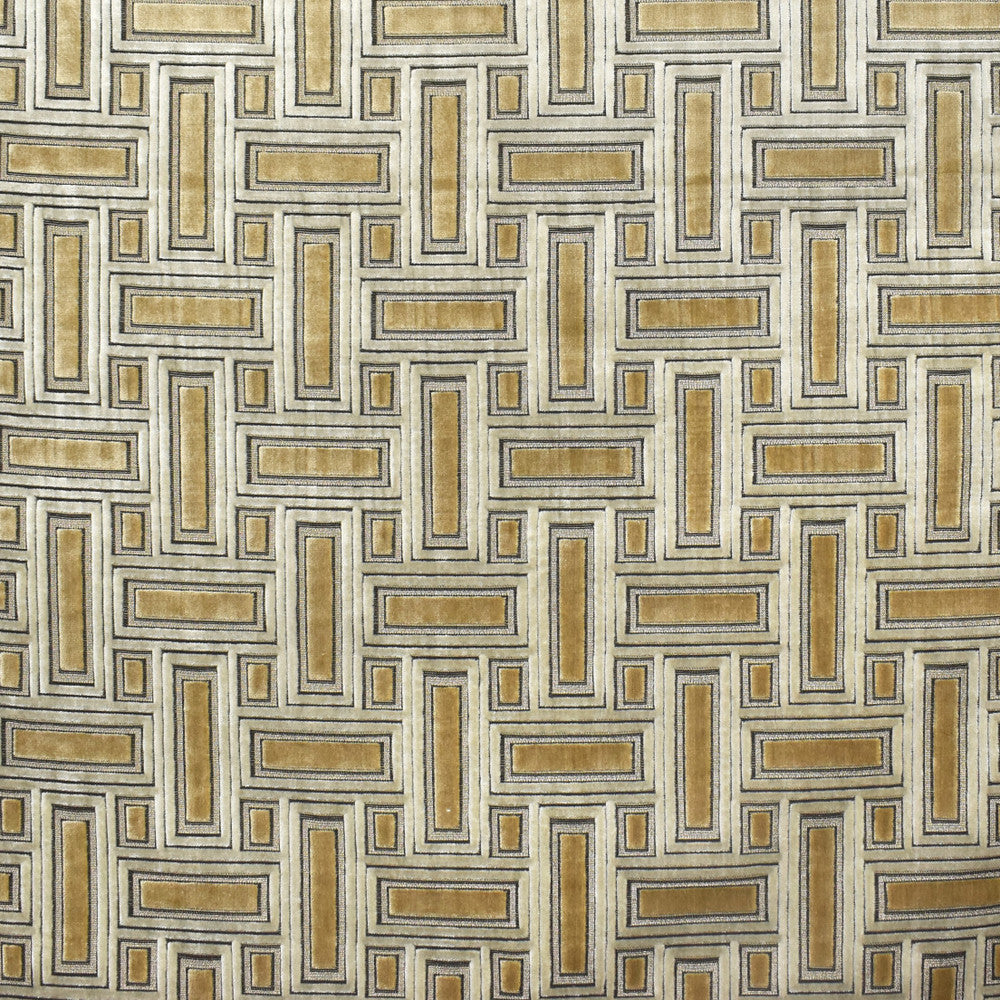 S1895 Bronze by Greenhouse Fabric 51% Viscose, 49% Polyester India 100,000 </p><p>Repeat: 6.73" H, 8.14" V 55" - Fabric Carolina -