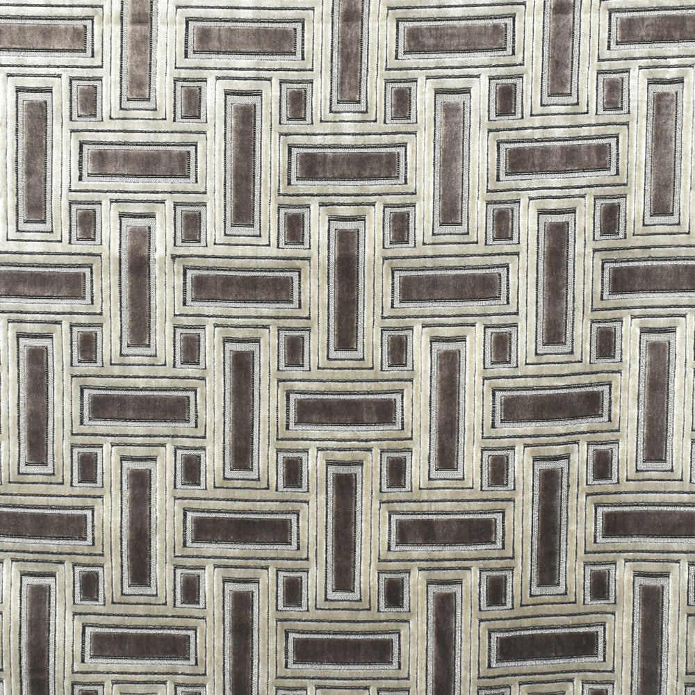 S1901 Truffle by Greenhouse Fabric 51% Viscose, 49% Polyester India 100,000 </p><p>Repeat: 6.73" H, 8.14" V 55" - Fabric Carolina -