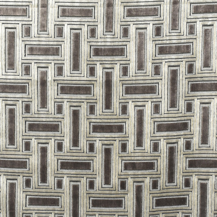 S1901 Truffle by Greenhouse Fabric 51% Viscose, 49% Polyester India 100,000 </p><p>Repeat: 6.73" H, 8.14" V 55" - Fabric Carolina -