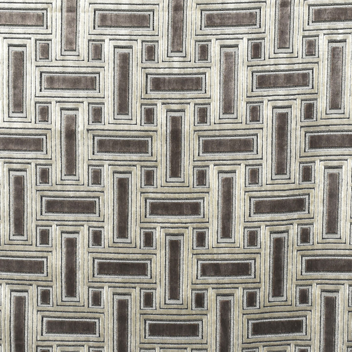 S1901 Truffle by Greenhouse Fabric 51% Viscose, 49% Polyester India 100,000 double rubs </p><p>Repeat: 6.73" H, 8.14" V 55" - Fabric Carolina -