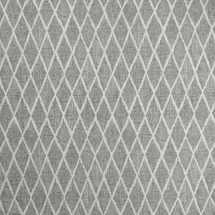 S1978 Silver Frost by Greenhouse Fabric 100% Cotton INDIA 30,000 </p><p>Repeat: 13.5" H, 17.75" V 54" - Fabric Carolina -