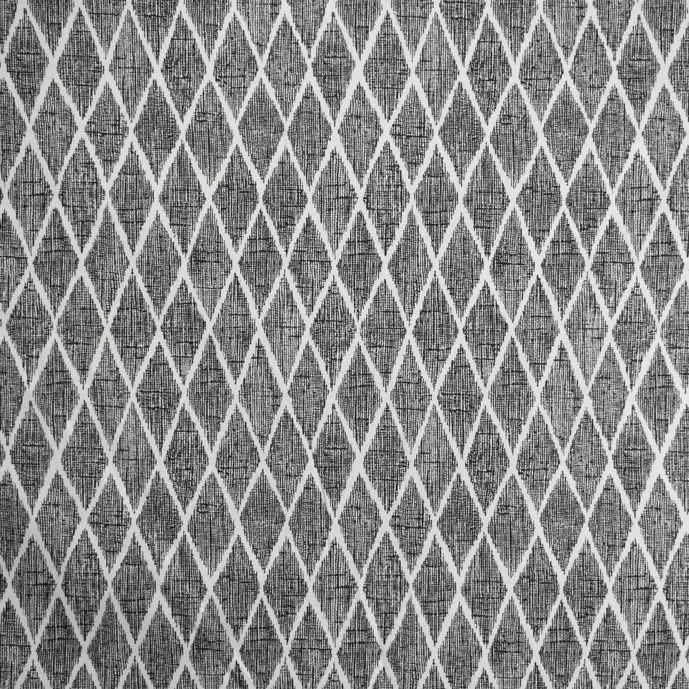 S1981 Jet by Greenhouse Fabric 100% Cotton INDIA 30,000 </p><p>Repeat: 13.5" H, 17.75" V 54" - Fabric Carolina -