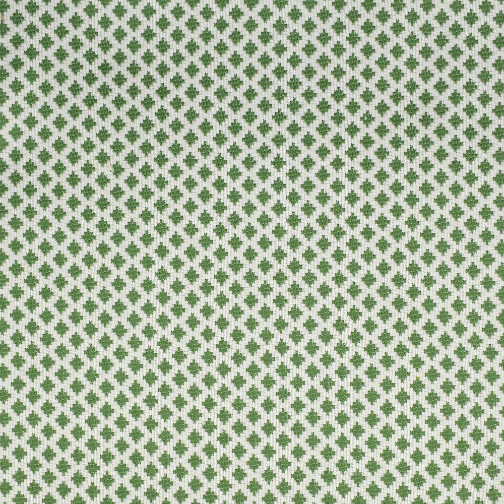 S2252 Green Apple by Greenhouse Fabric 72.15% Polyester (Uv), 27.85% Pcr Polyester (Uv) USA 63,000 </p><p>Repeat: 1.438" H, 1.781" V 56" - Fabric Carolina -