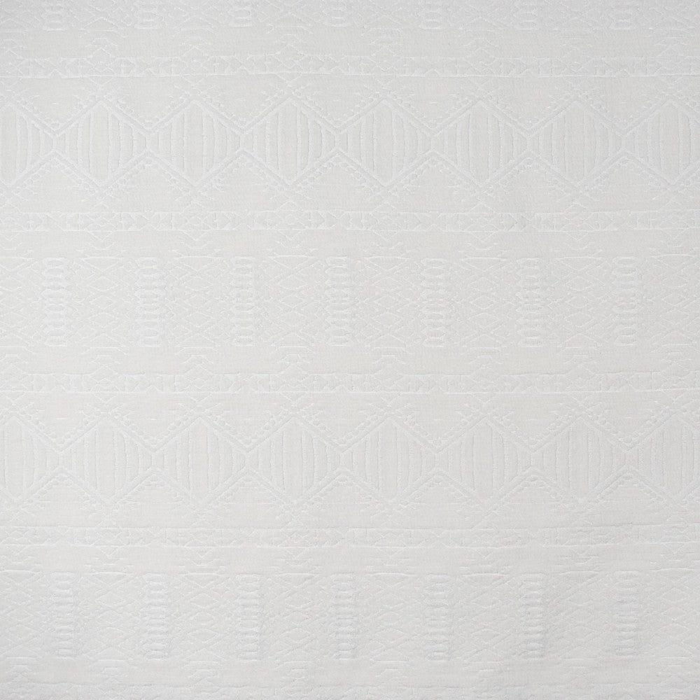 S2524 Cloud by Greenhouse Fabric 60% Cotton, 40% Polyester China 39,000 double rubs </p><p>Repeat: 3.375" H, 11" V 54" - Fabric Carolina -