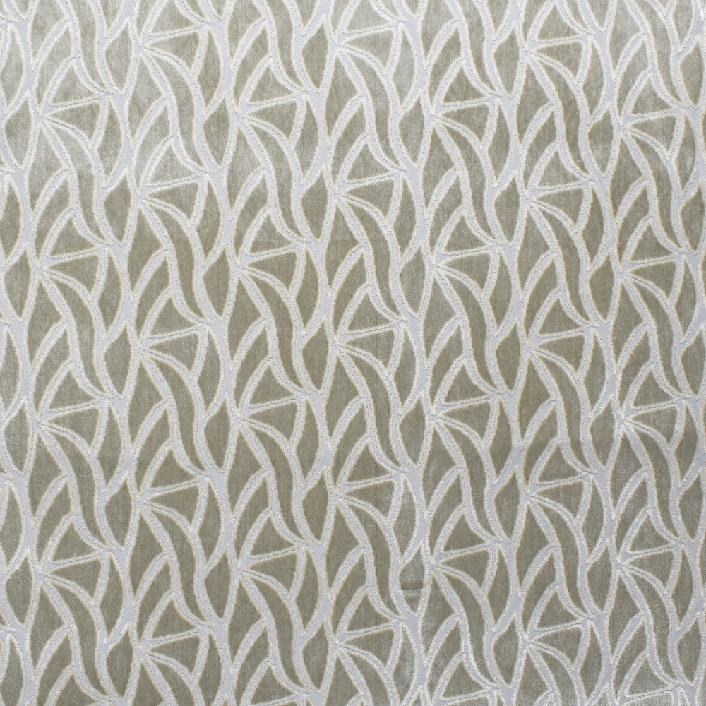 S2546 Cream by Greenhouse Fabric S32: Venice Luxe Neutrals 59% Rayon, 41% Polyester Indonesia 50,000 double rubs </p><p>Repeat: 7" H, 5.5" V 55" - Fabric Carolina -