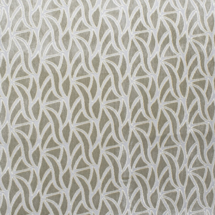 S2546 Cream by Greenhouse Fabric S32: Venice Luxe Neutrals 59% Rayon, 41% Polyester Indonesia 50,000 double rubs </p><p>Repeat: 7" H, 5.5" V 55" - Fabric Carolina -