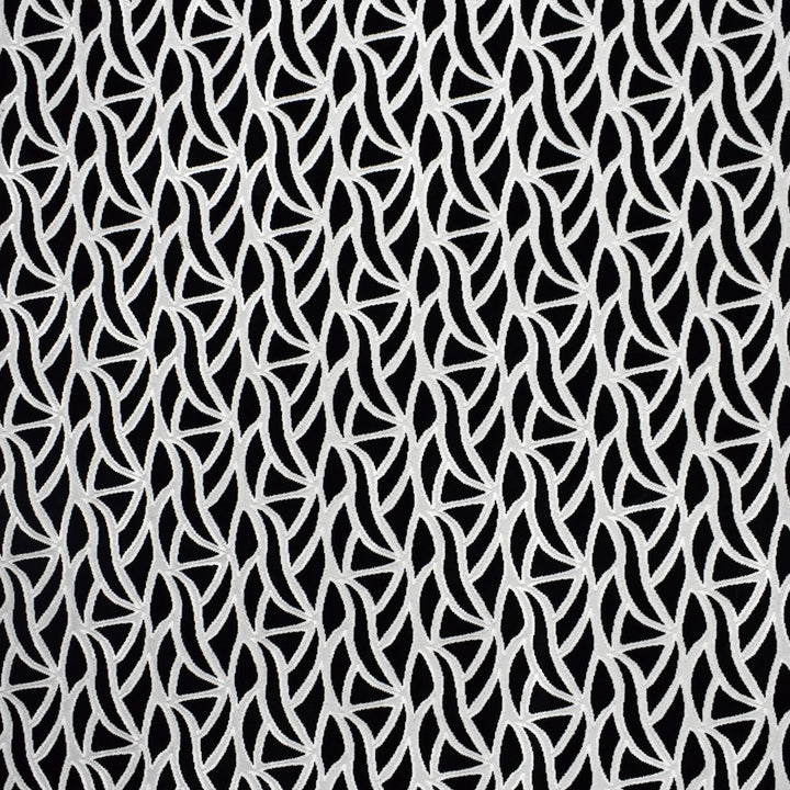 S2580 Dice by Greenhouse Fabric S32: Venice Luxe Neutrals 59% Rayon, 41% Polyester Indonesia 50,000 double rubs </p><p>Repeat: 7" H, 5.5" V 55" - Fabric Carolina -