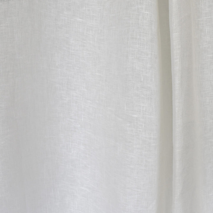 S2601 Winter White by Greenhouse Fabric 100% Linen INDIA Drapery </p><p>Repeat: None 54" - Fabric Carolina -