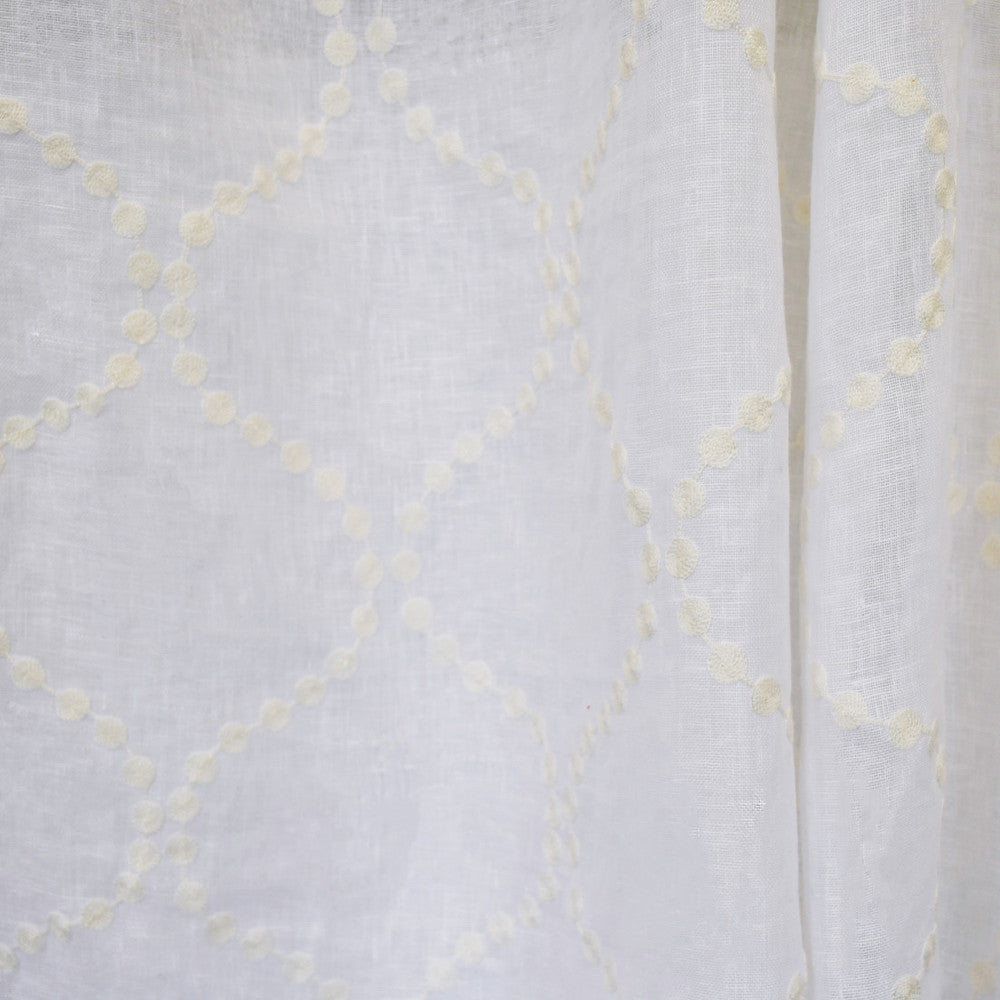 S2611 Winter White by Greenhouse Fabric 100% Linen With 100% Viscose Embroidery INDIA Drapery </p><p>Repeat: 6.85" H, 8" V 52" - Fabric Carolina -