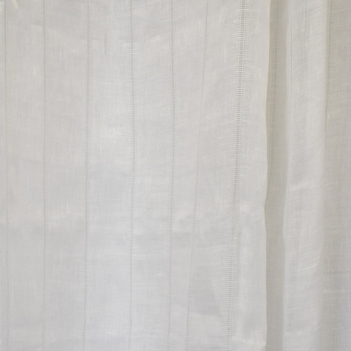 S2612 Off White by Greenhouse Fabric 100% Linen INDIA Drapery </p><p>Repeat: 2.375" H 54" - Fabric Carolina -