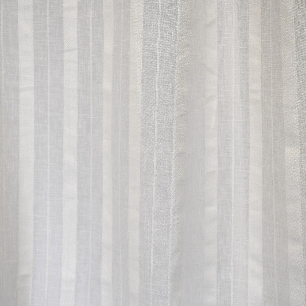 S2623 Snow by Greenhouse Fabric 37% Linen, 31% Viscose, 22% Cotton, 10% Polyester INDIA Drapery </p><p>Repeat: 2.25" H 54" - Fabric Carolina -