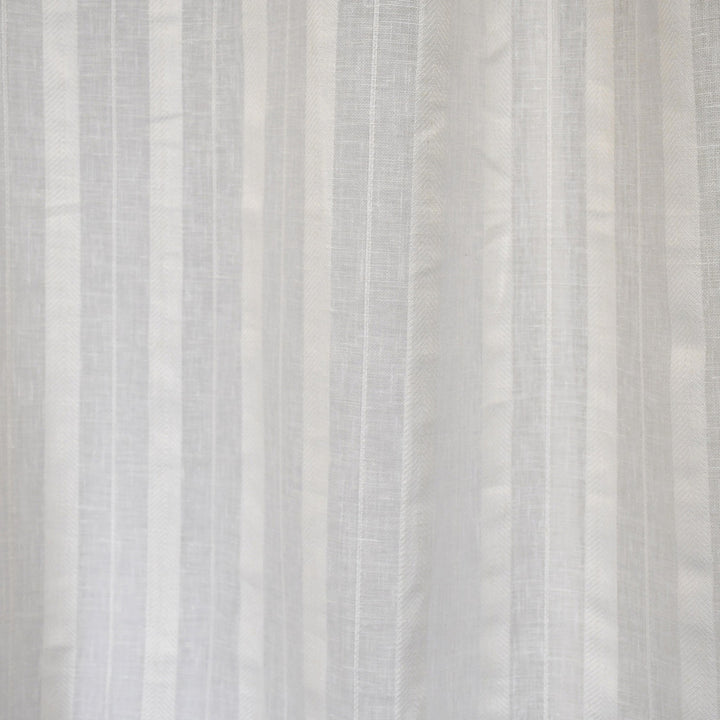 S2623 Snow by Greenhouse Fabric 37% Linen, 31% Viscose, 22% Cotton, 10% Polyester INDIA Drapery </p><p>Repeat: 2.25" H 54" - Fabric Carolina -
