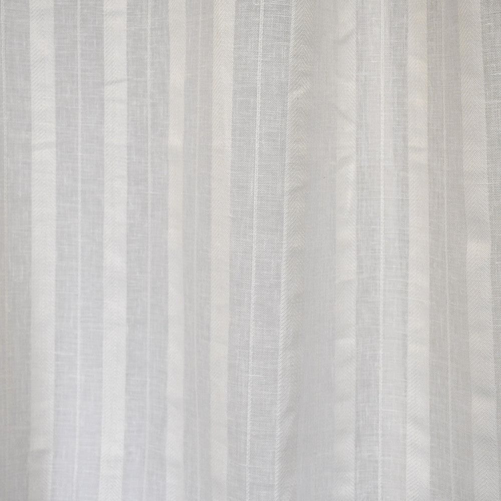 S2623 Snow by Greenhouse Fabric 37% Linen, 31% Viscose, 22% Cotton, 10% Polyester India Drapery double rubs </p><p>Repeat: 2.25" H 54" - Fabric Carolina -