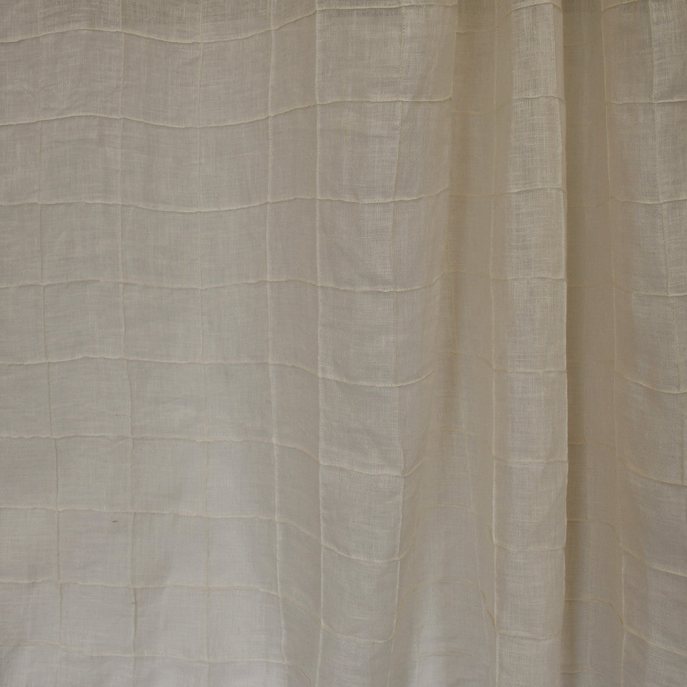 S2633 Tumbleweed by Greenhouse Fabric 100% Linen With 100% Polyester Embroidery India Drapery double rubs </p><p>Repeat: 3" H, 3" V 53" - Fabric Carolina -