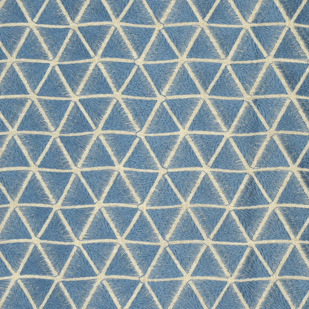 S2651 Ceramic by Greenhouse Fabric 100% Polyester With 100% Viscose Embroidery INDIA 9,000 </p><p>Repeat: 2.625" H, 1.625" V 52" - Fabric Carolina -