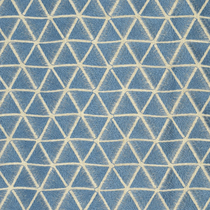 S2651 Ceramic by Greenhouse Fabric 100% Polyester With 100% Viscose Embroidery INDIA 9,000 </p><p>Repeat: 2.625" H, 1.625" V 52" - Fabric Carolina -