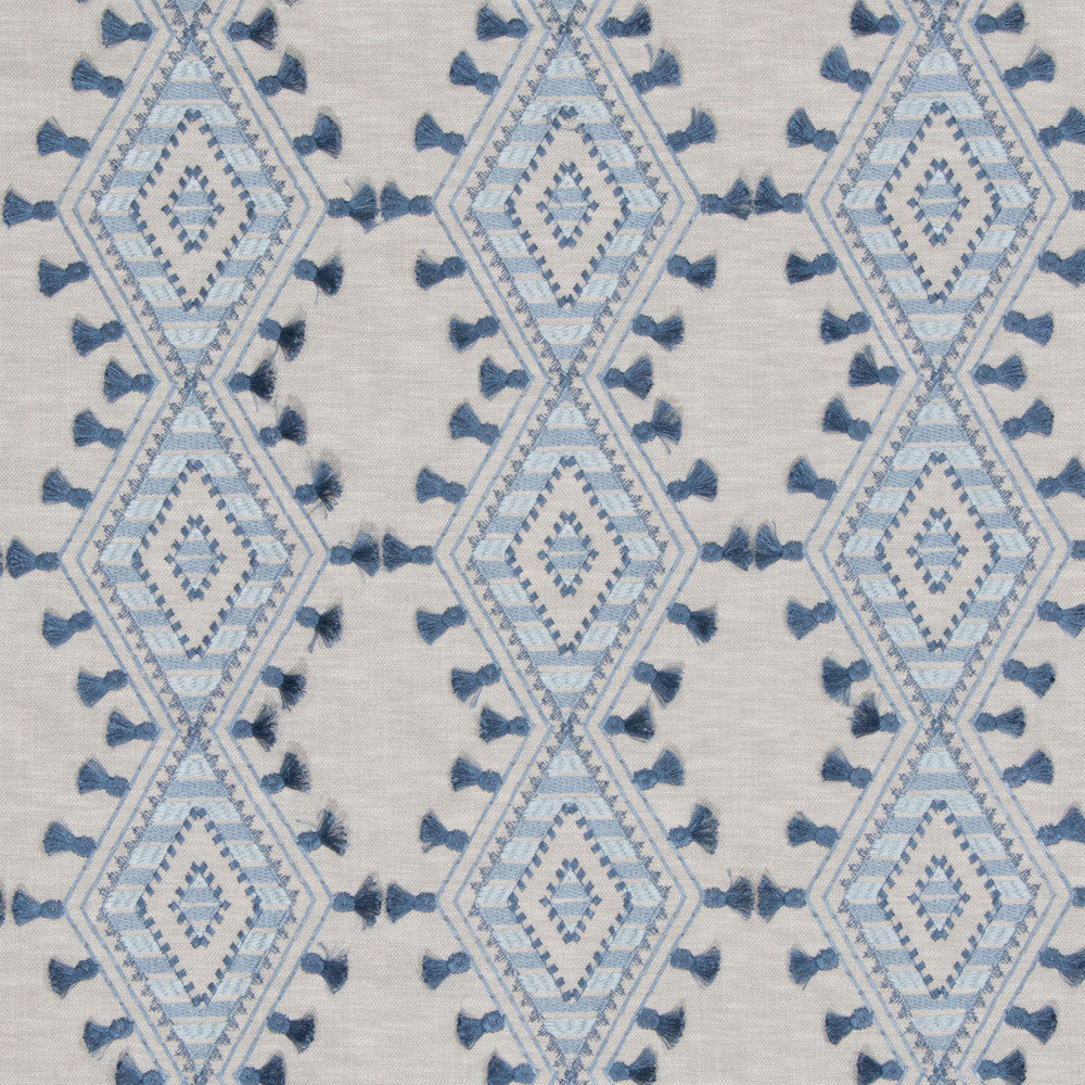 S3142 Bluebell by Greenhouse Fabric 71% Polyester, 29% Cotton With 100% Polyester Embroidery INDIA 9,000 </p><p>Repeat: 6.5" H, 6.25" V 52" - Fabric Carolina -