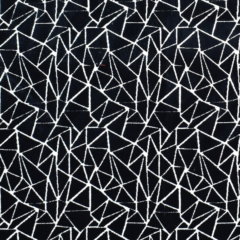 S3604 Black by Greenhouse Fabric M05: Memos by Color 88% Spun Viscose, 12% Polyester India 24,000 double rubs </p><p>Repeat: 7" H, 7.5" V 59" - Fabric Carolina -
