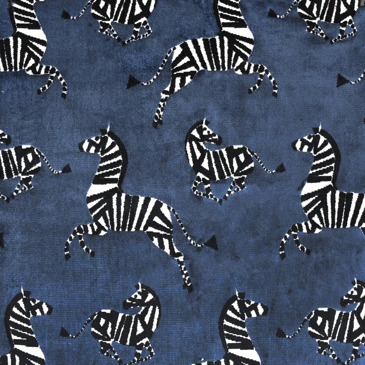 S3647 Sapphire by Greenhouse Fabric 80% Spun Viscose, 20% Polyester India 25,000 double rubs </p><p>Repeat: 13.5" H, 20.25" V 56" - Fabric Carolina -