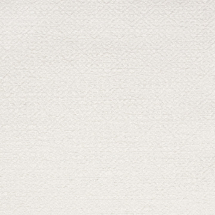 S3672 Snowdrift by Greenhouse Fabric 67.34% Polyester, 32.66% Polyester (Uv) USA 63,000 </p><p>Repeat: 1.188" H, 1" V 57" - Fabric Carolina -