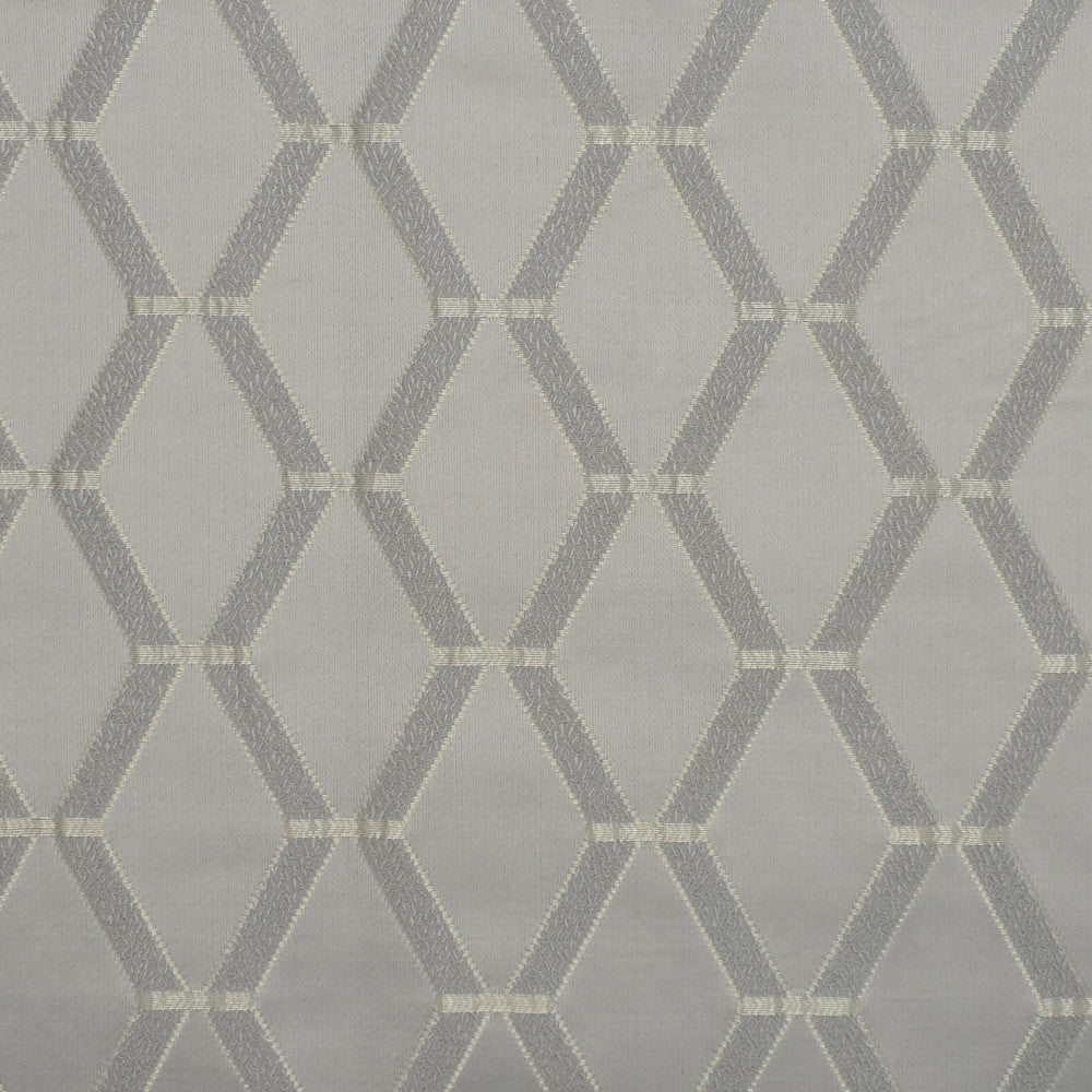 S3820 Silver by Greenhouse Fabric 52% Cotton, 48% Polyester India 65,000 double rubs </p><p>Repeat: 3.13" H, 3.75" V 56" - Fabric Carolina -