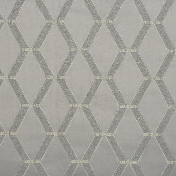 S3820 Silver by Greenhouse Fabric 52% Cotton, 48% Polyester India 65,000 double rubs </p><p>Repeat: 3.13" H, 3.75" V 56" - Fabric Carolina -