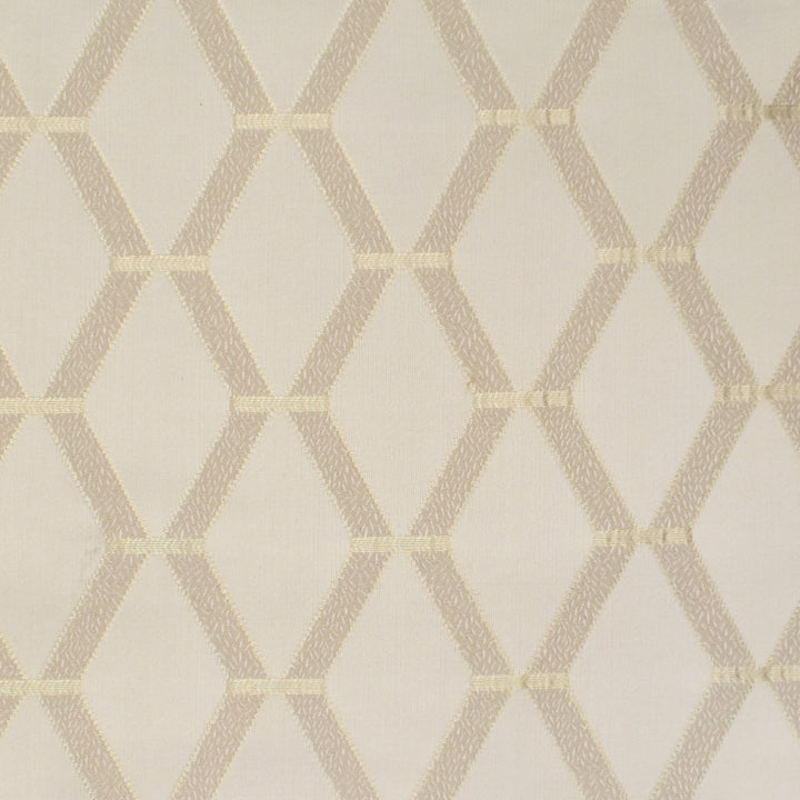 S3883 Pearl by Greenhouse Fabric 52% Cotton, 48% Polyester India 65,000 double rubs </p><p>Repeat: 3.13" H, 3.75" V 56" - Fabric Carolina -