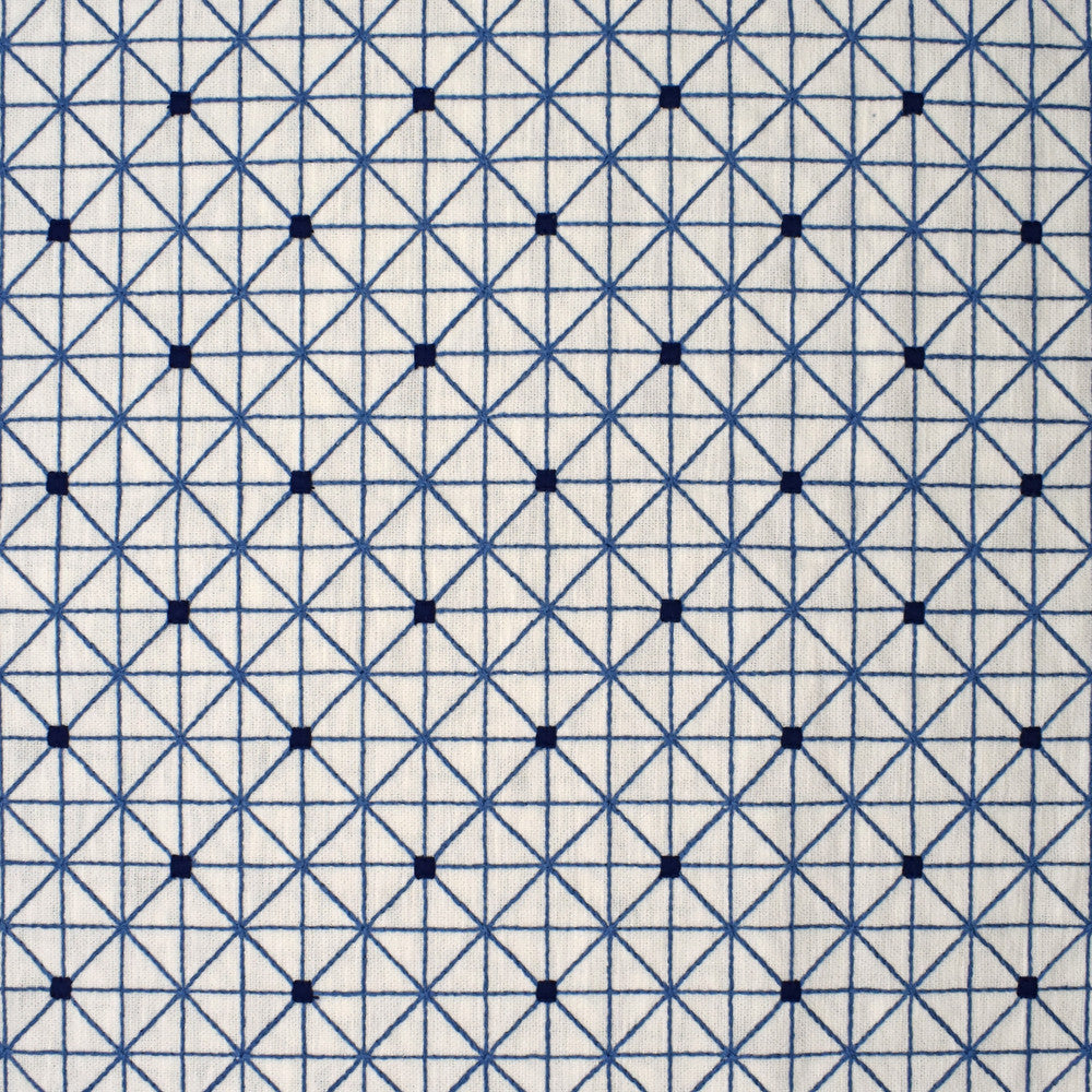 S4008 Porcelain by Greenhouse Fabric S54: Baltic 71% Polyester, 29% Cotton With 100% Viscose Embroidery India 9,000 double rubs </p><p>Repeat: 3.25" H, 3.2" V 52" - Fabric Carolina -